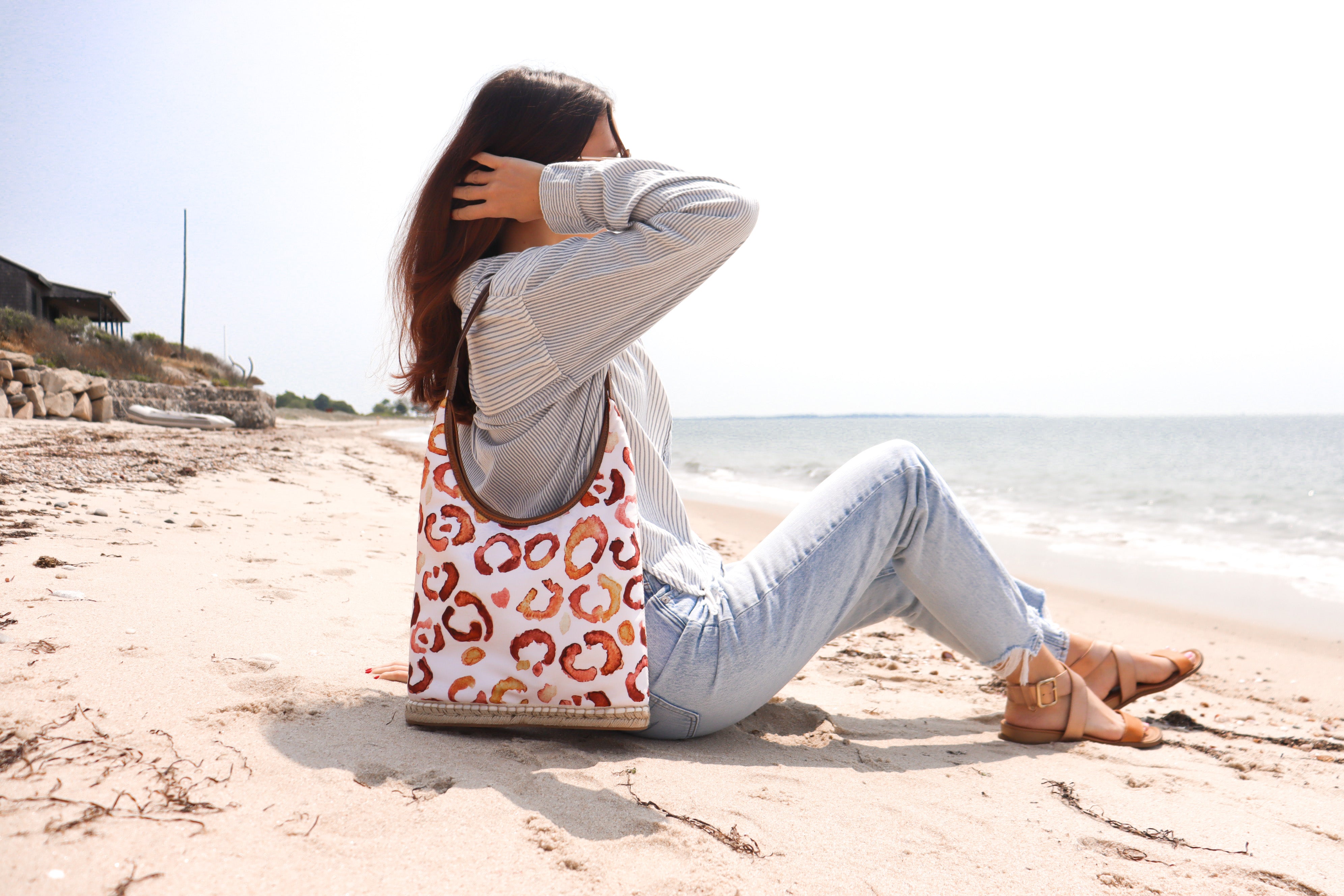 The Elizabeth Nylon Hobo - Beige Abstract